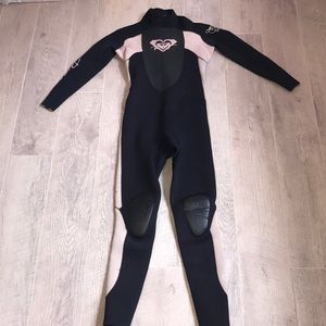 ROXY Women’s Wetsuit SIZE 0-2